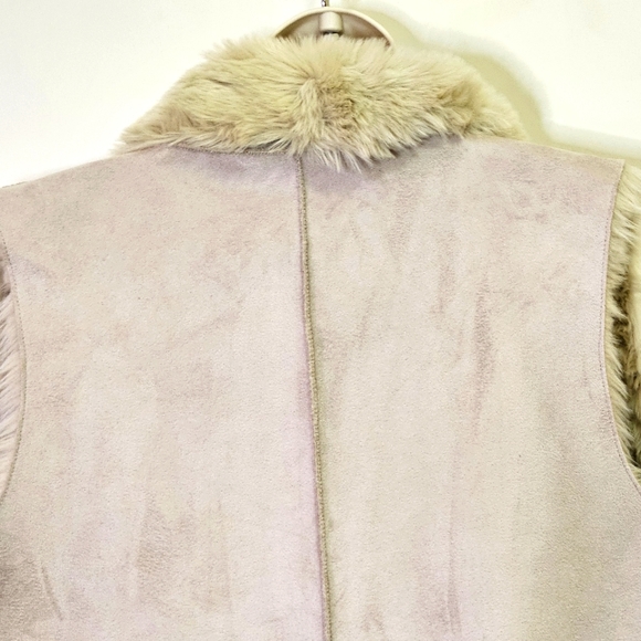 Loft (Ann Taylor Loft) Cream Faux Suede Faux Fur Trim & Lining Vest, Large - Picture 7 of 16